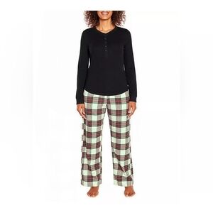 GAP holiday Women's Long Sleeve Thermal Shirt and Flannel Pant 2 Piece